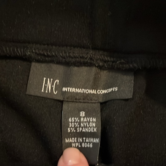 Black pants - Picture 3 of 4